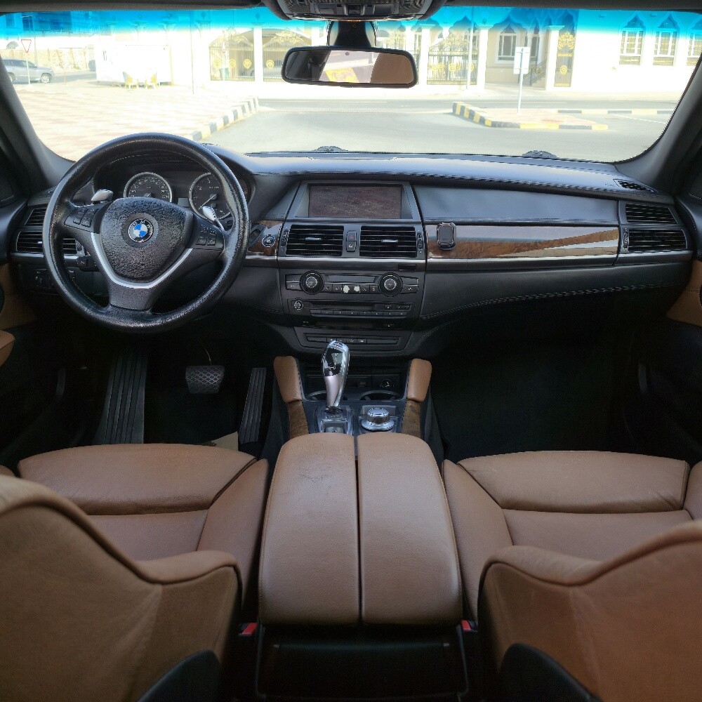 X6 2010 — photo 7 for sale in Qatar