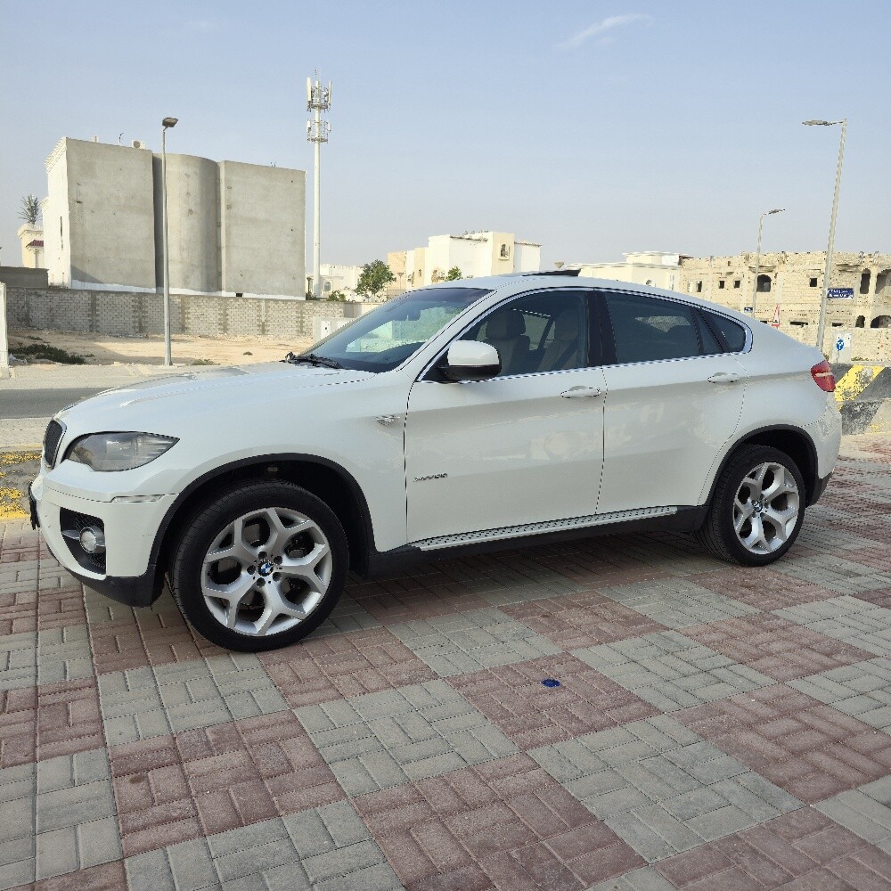 X6 2010 — photo 2 for sale in Qatar