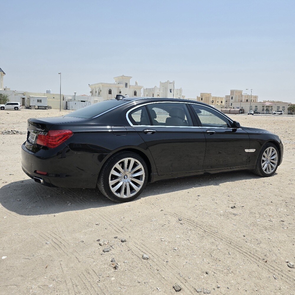 Low mileage BMW — photo 2 for sale in Qatar