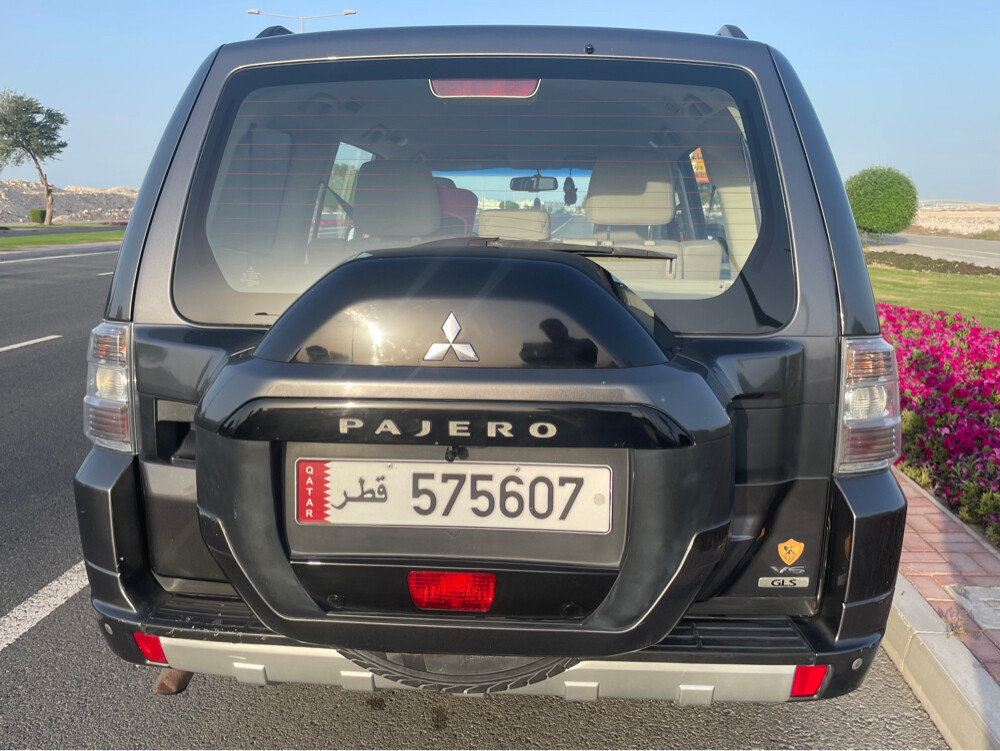 Pajero,2015,102000km,full insur — photo 5 for sale in Qatar