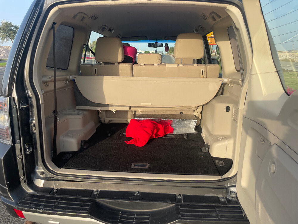 Pajero,2015,102000km,full insur — photo 6 for sale in Qatar