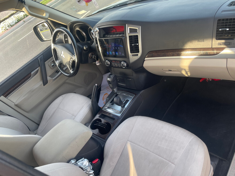 Pajero,2015,102000km,full insur — photo 10 for sale in Qatar