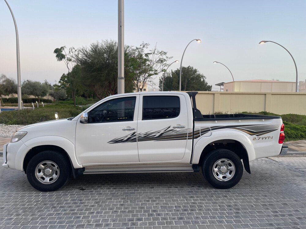 Toyota hilux 4x4 — photo 1 for sale in Qatar
