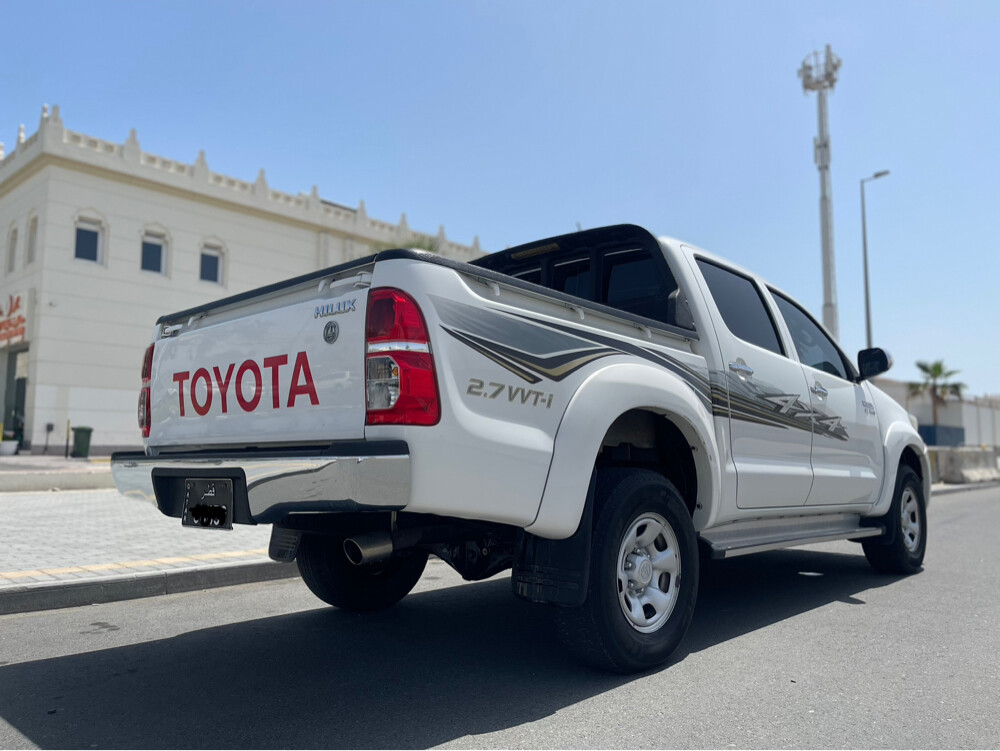Toyota hilux 4x4 — photo 13 for sale in Qatar
