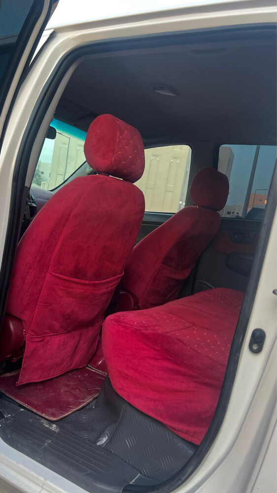 hillex 2014 4x4 automatic — photo 8 for sale in Qatar