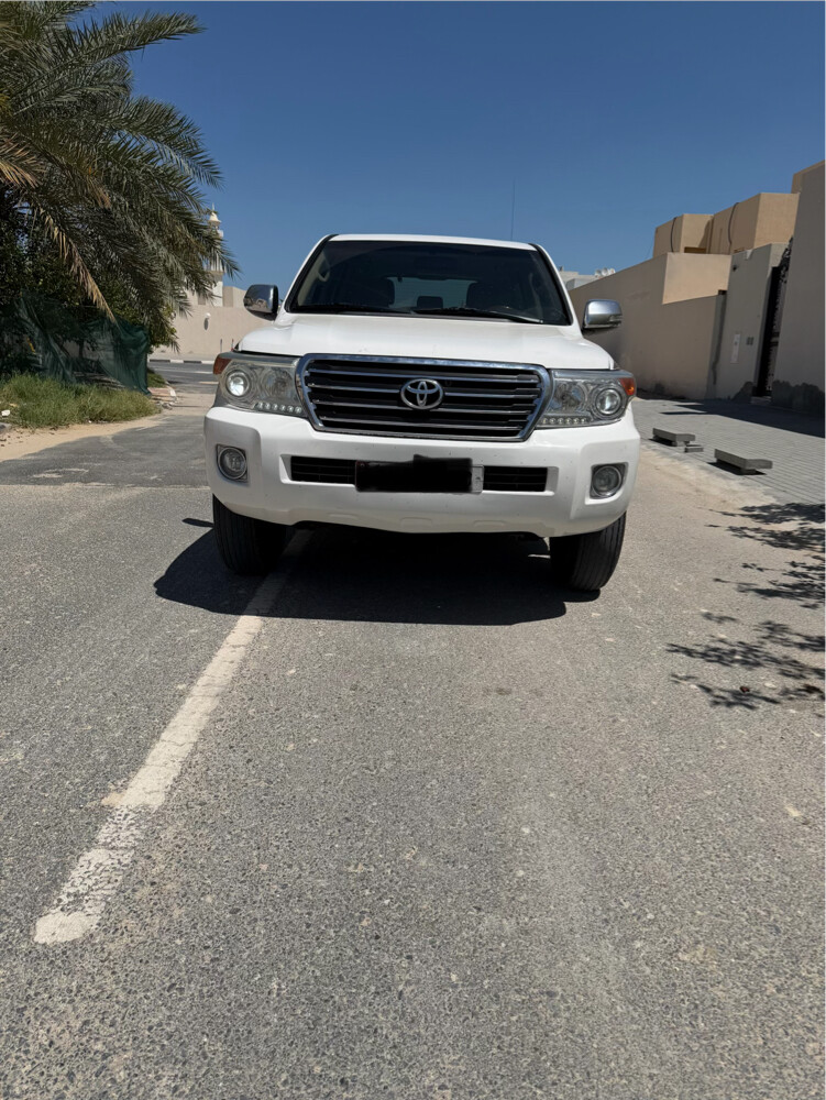 gxr2013 v8 — photo 1 for sale in Qatar