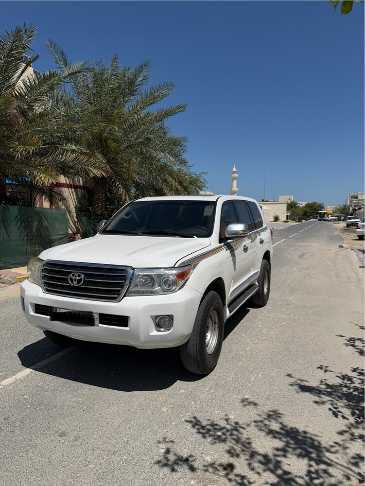 gxr2013 v8 — photo 6 for sale in Qatar