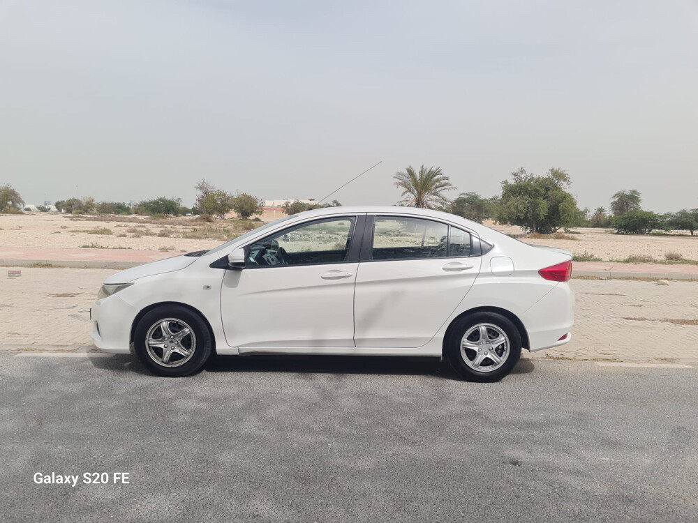 Honda city 16 model — photo 2 for sale in Qatar