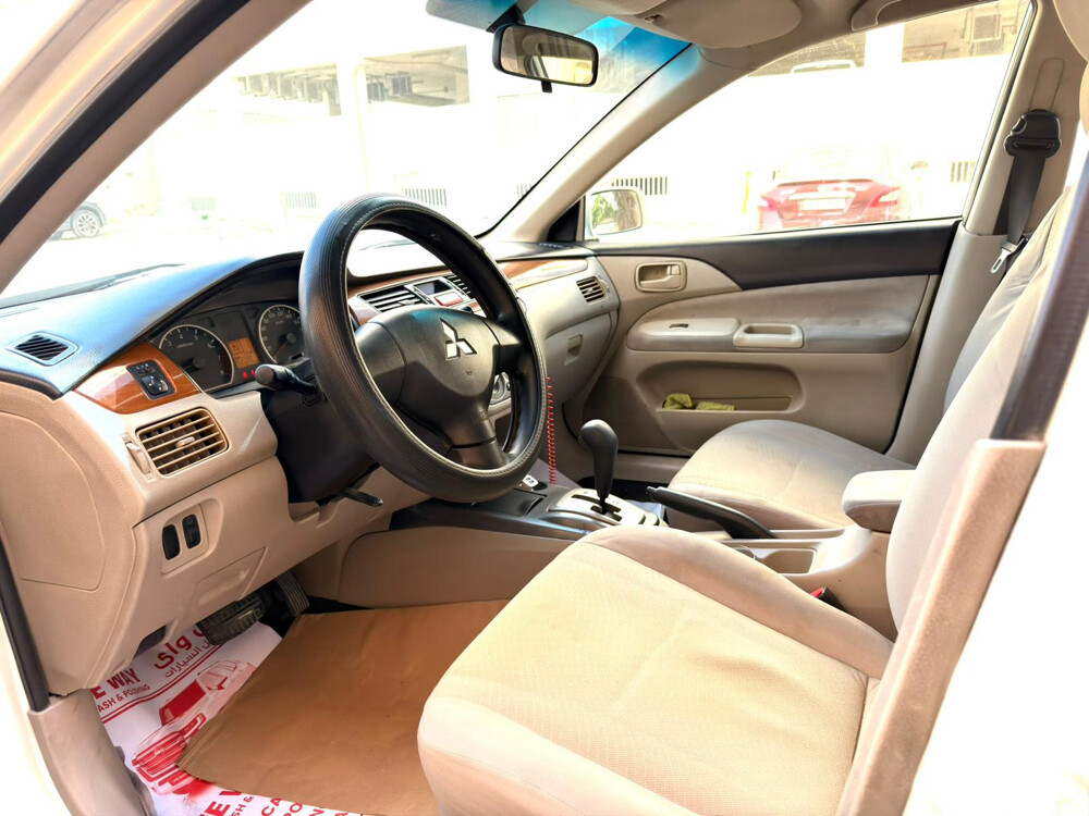 Mitsubishi Lancer 2012 For sale — photo 3 for sale in Qatar