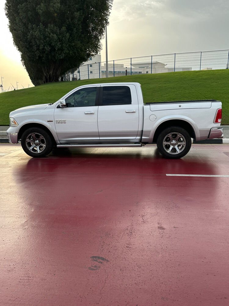 dodg ram2014 5.7 — photo 5 for sale in Qatar