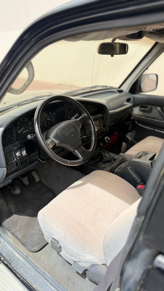 1993 Land Cruiser Manual for Sale — photo 8 for sale in Qatar