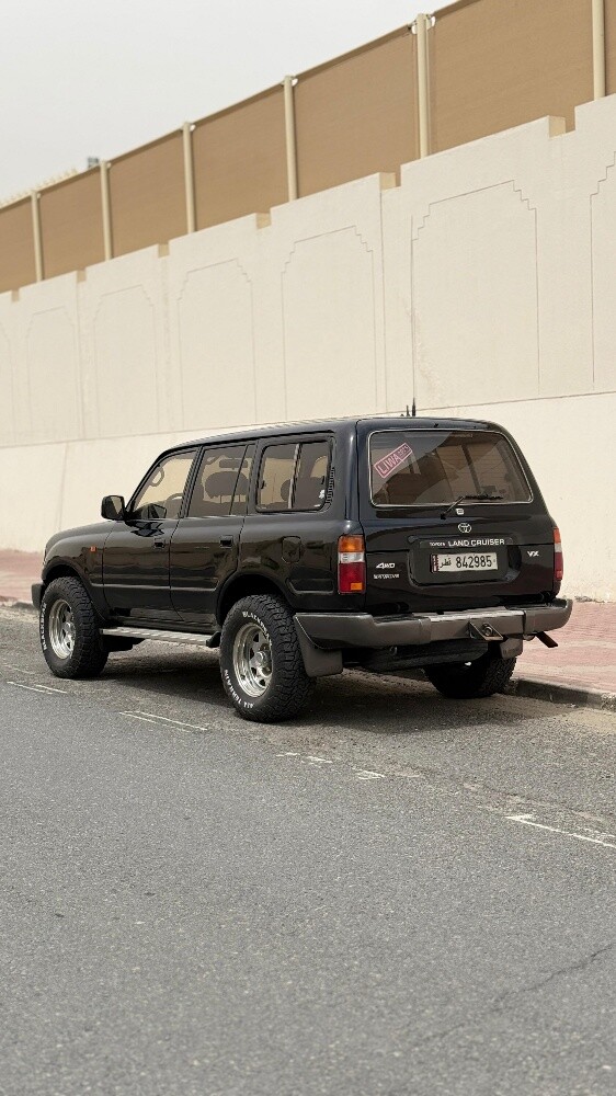 1993 Land Cruiser Manual for Sale — photo 2 for sale in Qatar