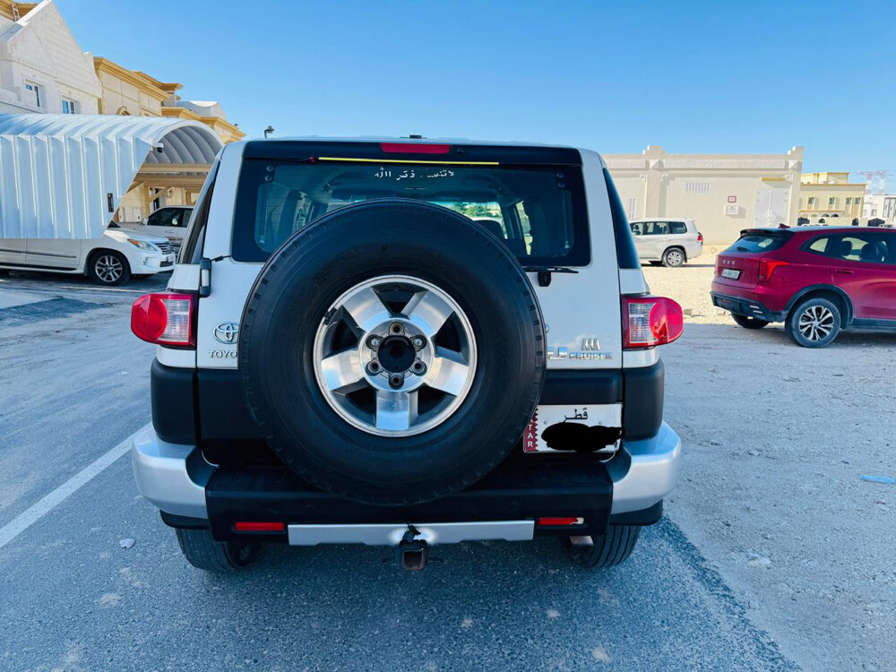 FJ Cruiser 2009 — photo 5 for sale in Qatar