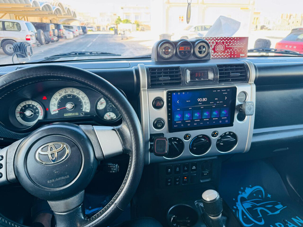 FJ Cruiser 2009 — photo 15 for sale in Qatar