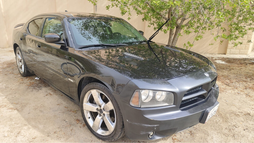 Dodge charger v8 5.7 Hemi 2010 — photo 1 for sale in Qatar