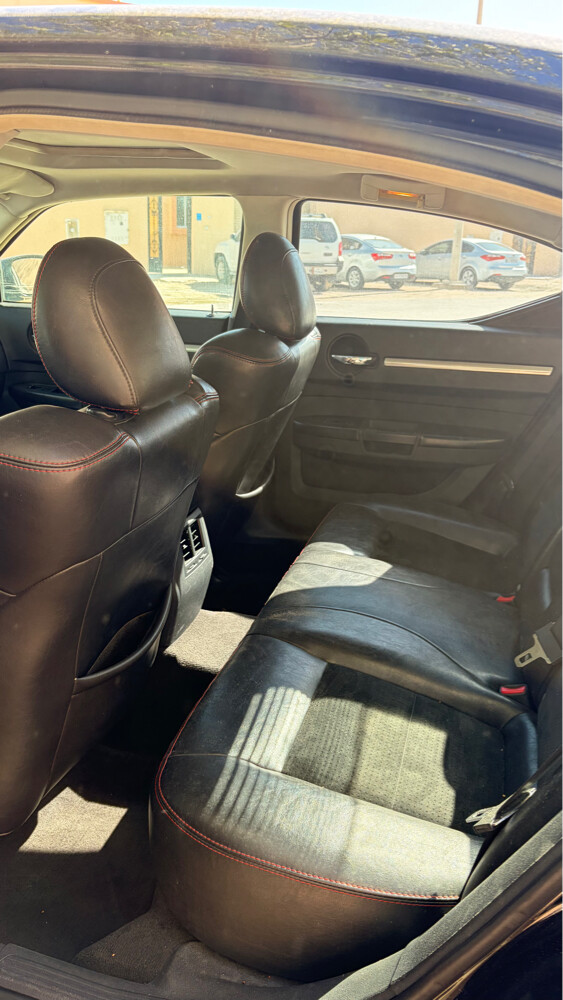Dodge charger v8 5.7 Hemi 2010 — photo 2 for sale in Qatar