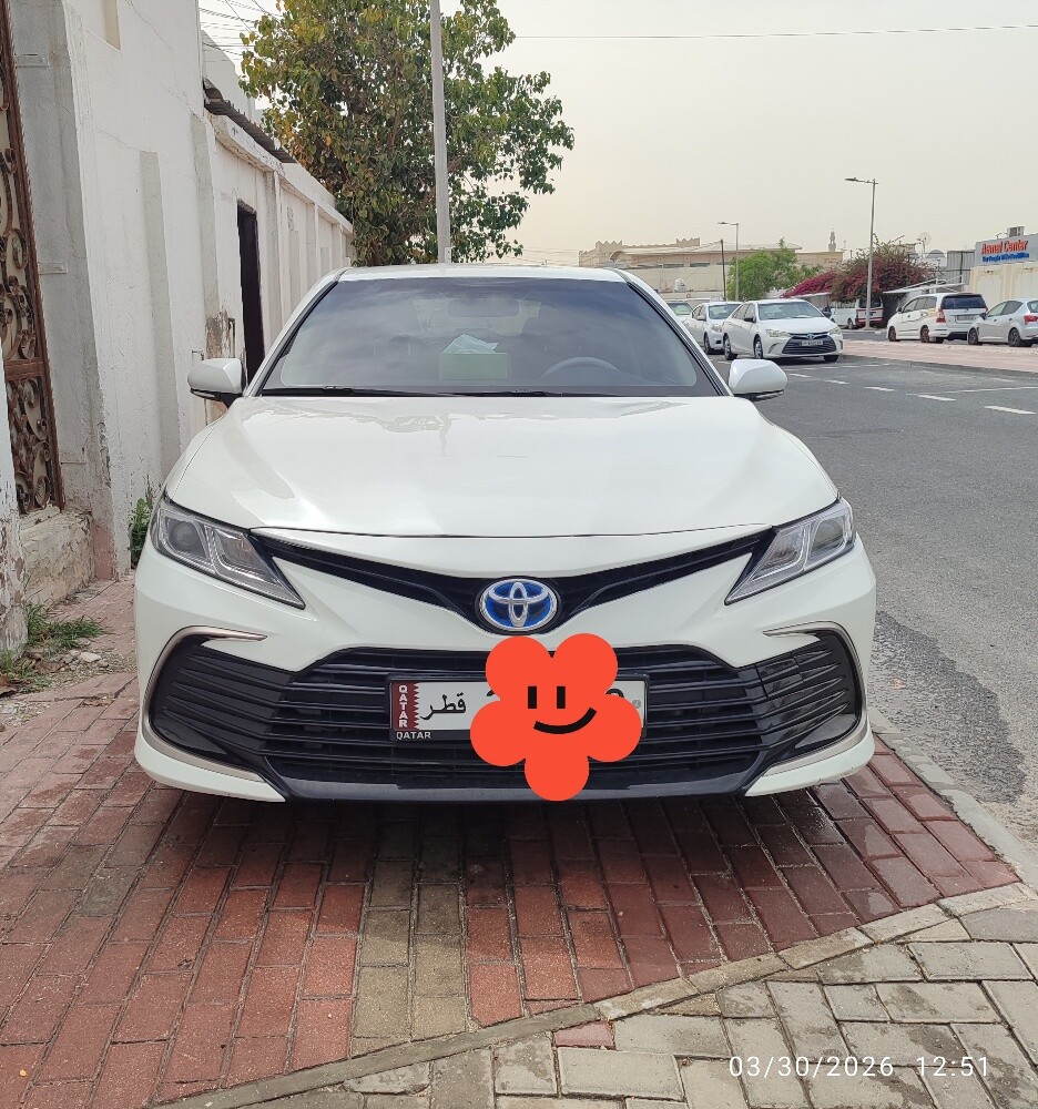 TOYOTA CAMRY HYBRID 2022 — photo 2 for sale in Qatar