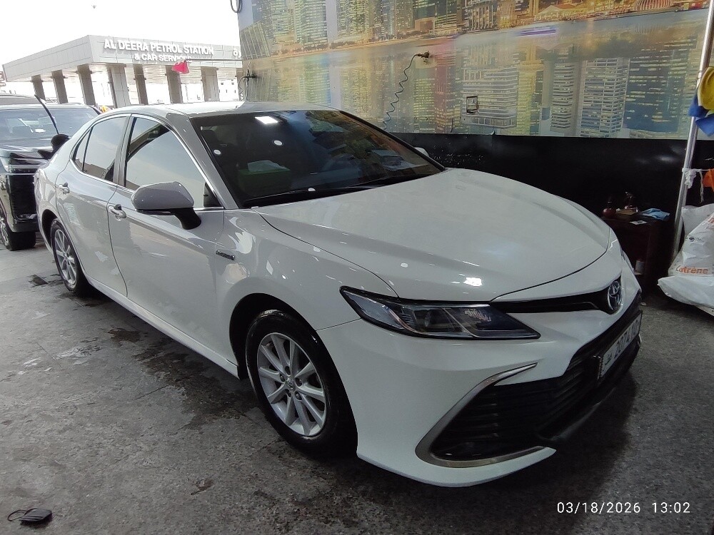 TOYOTA CAMRY HYBRID 2022 — photo 6 for sale in Qatar