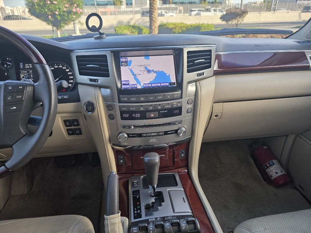 Lexus full option 2012 — photo 9 for sale in Qatar