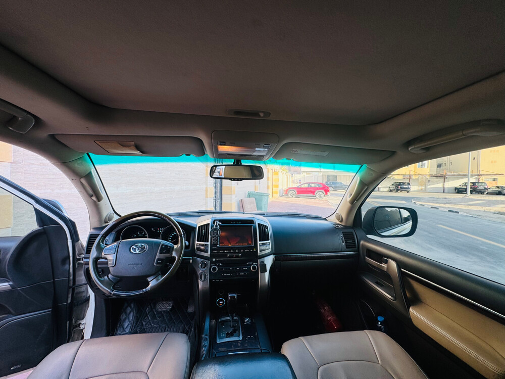 Land Cruiser VXR 2010 — photo 5 for sale in Qatar