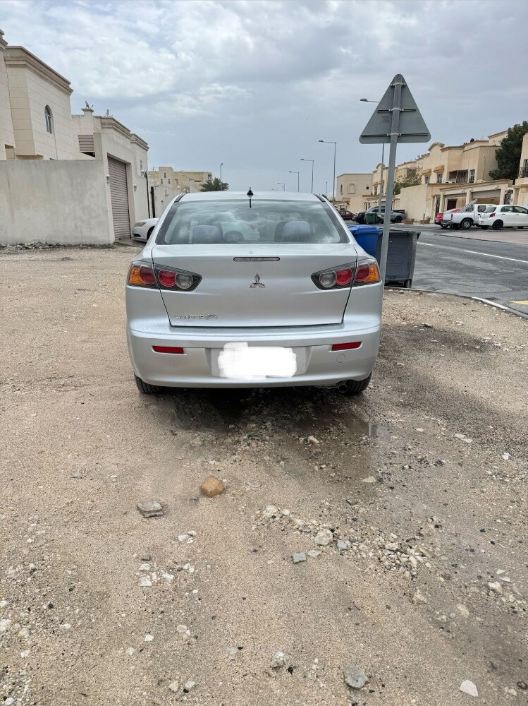 MITSUBISHI LANCER for sale — photo 1 for sale in Qatar