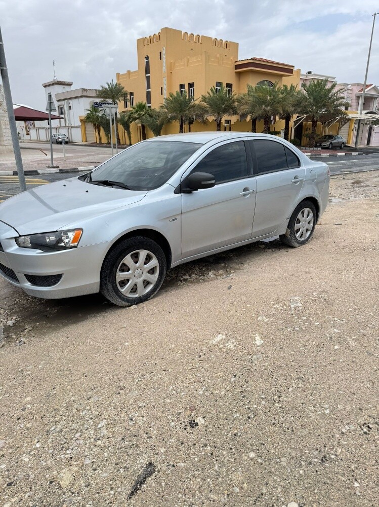 MITSUBISHI LANCER for sale — photo 3 for sale in Qatar