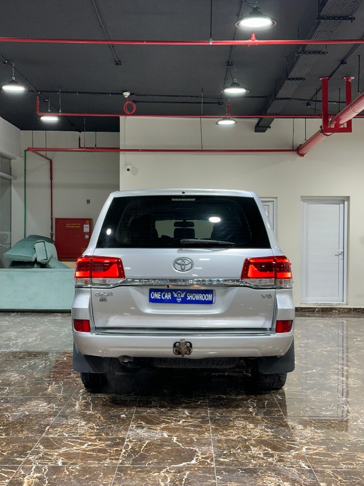 TOYOTA LAND CRUISER GXR 2015 — photo 5 for sale in Qatar