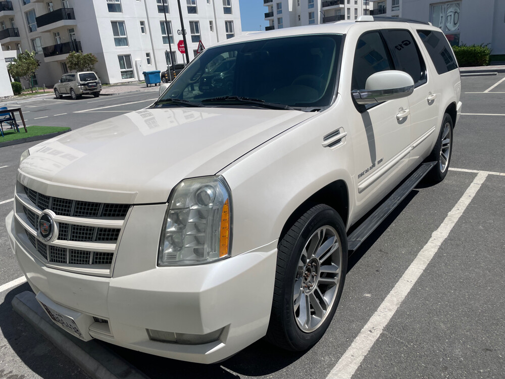 Long escalade Platinum — photo 1 for sale in Qatar
