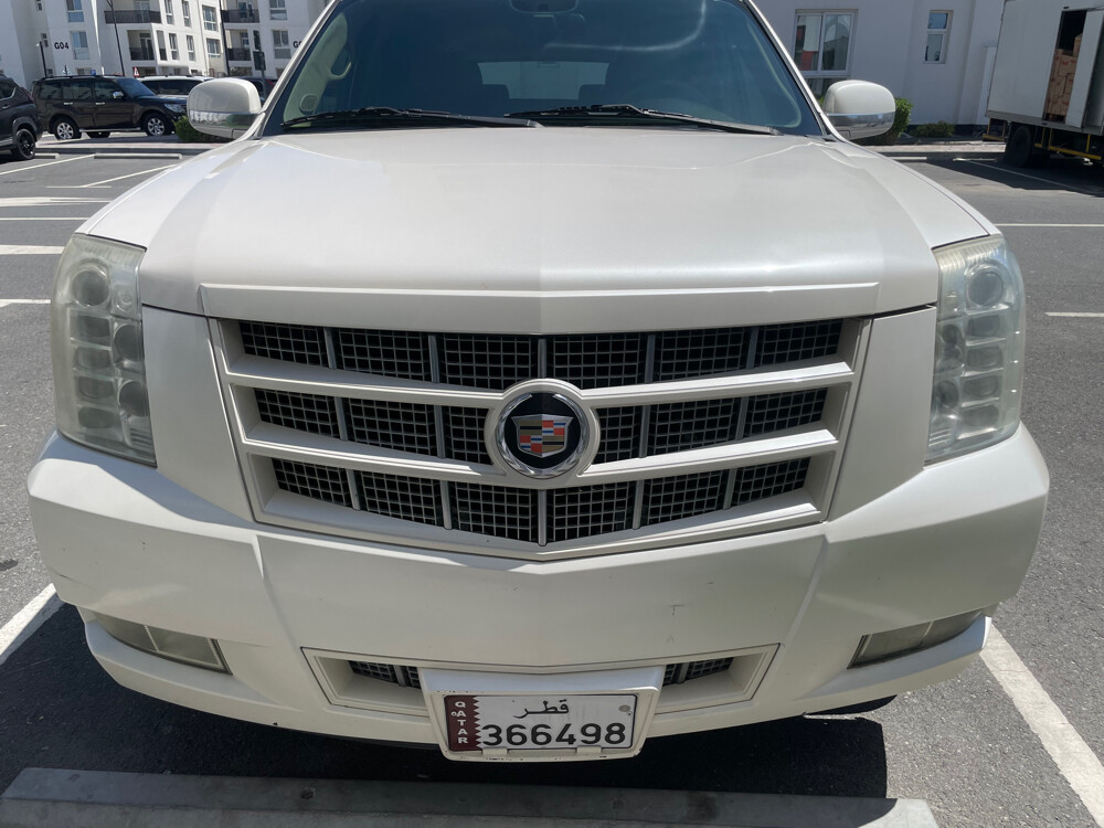 Long escalade Platinum — photo 2 for sale in Qatar