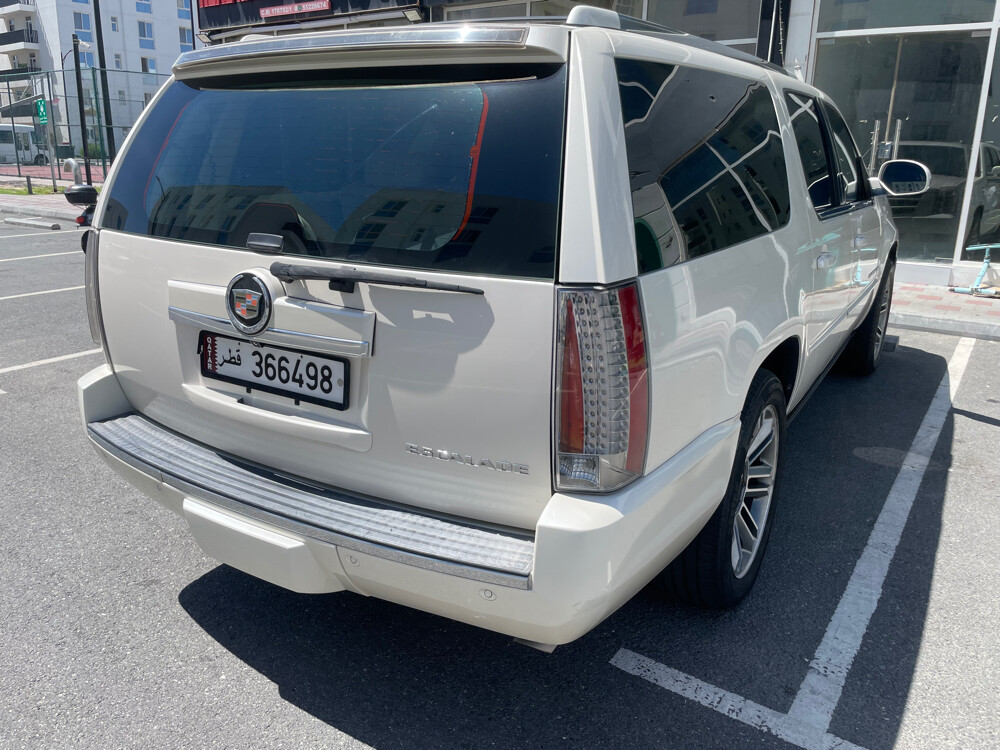 Long escalade Platinum — photo 3 for sale in Qatar