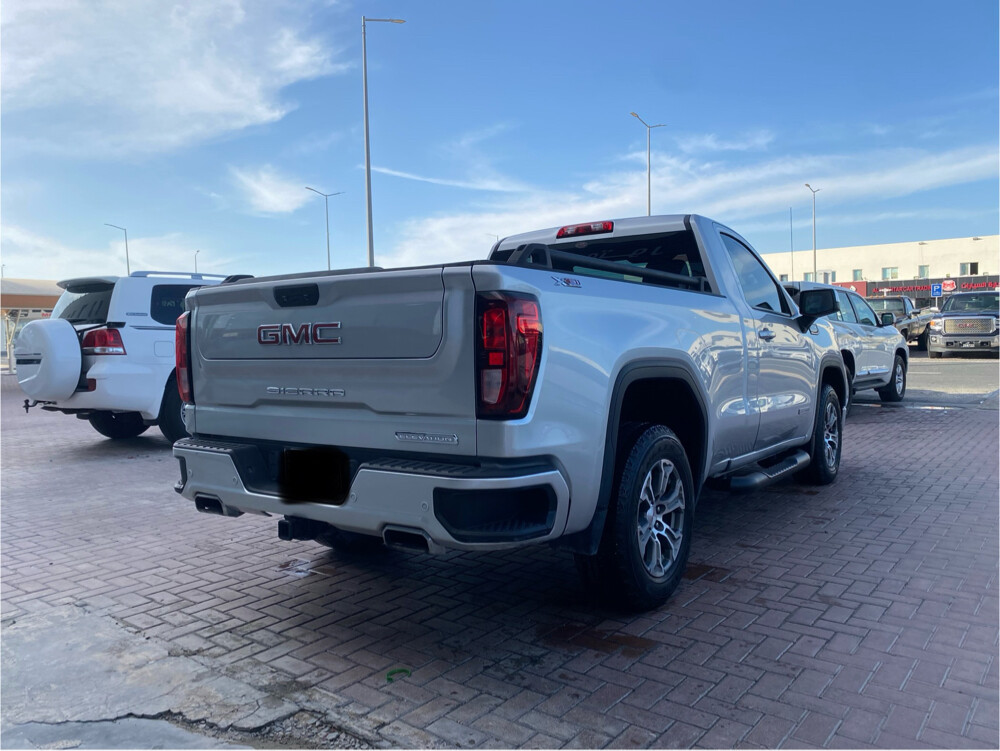 gmc elevation 2022 — photo 5 for sale in Qatar