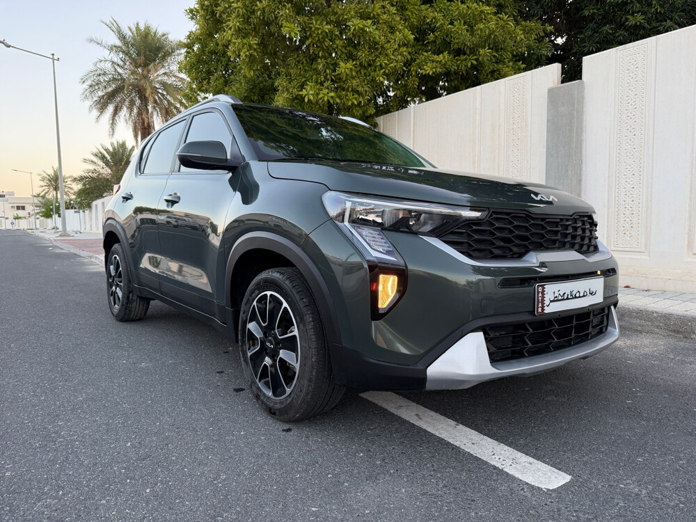 KIASonet 2025 lowmileage like new — photo 3 for sale in Qatar