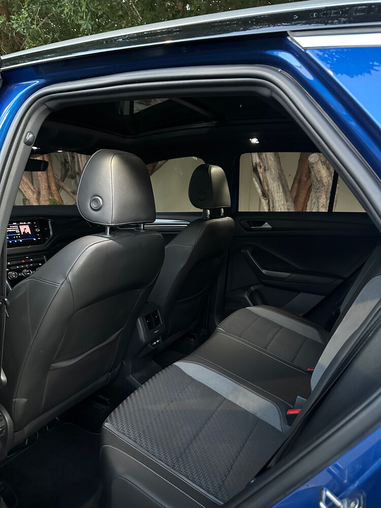 2021 Volkswagen T-Rock R line — photo 9 for sale in Qatar