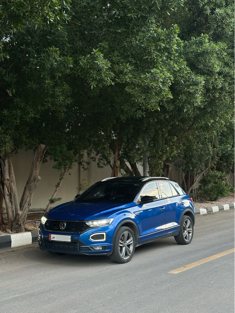 2021 Volkswagen T-Rock R line — photo 1 for sale in Qatar