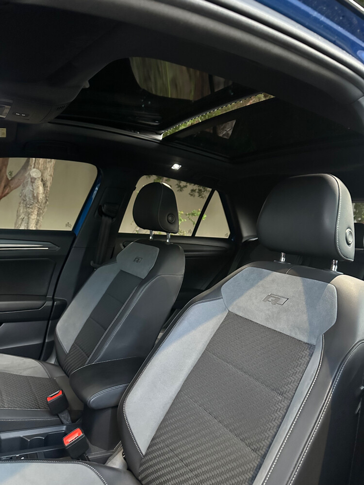 2021 Volkswagen T-Rock R line — photo 7 for sale in Qatar