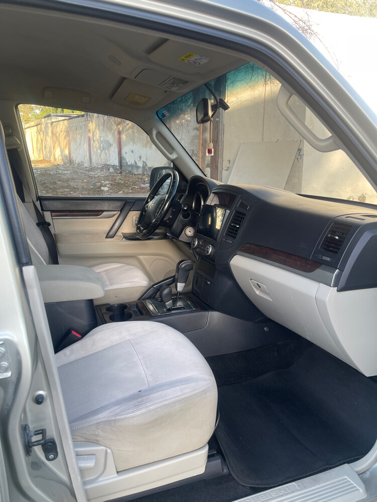 Mitsubishi pajero 2013 for sale — photo 5 for sale in Qatar