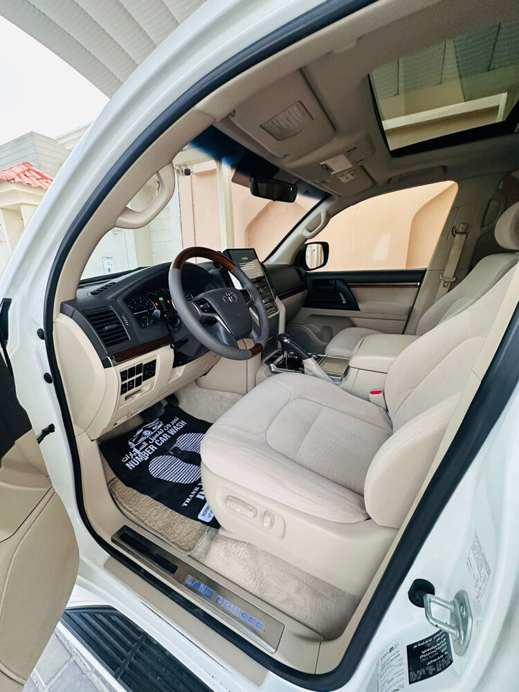 2018 GXR V6 Original Paint — photo 7 for sale in Qatar