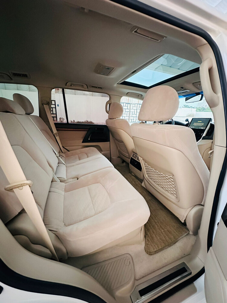 2018 GXR V6 Original Paint — photo 2 for sale in Qatar
