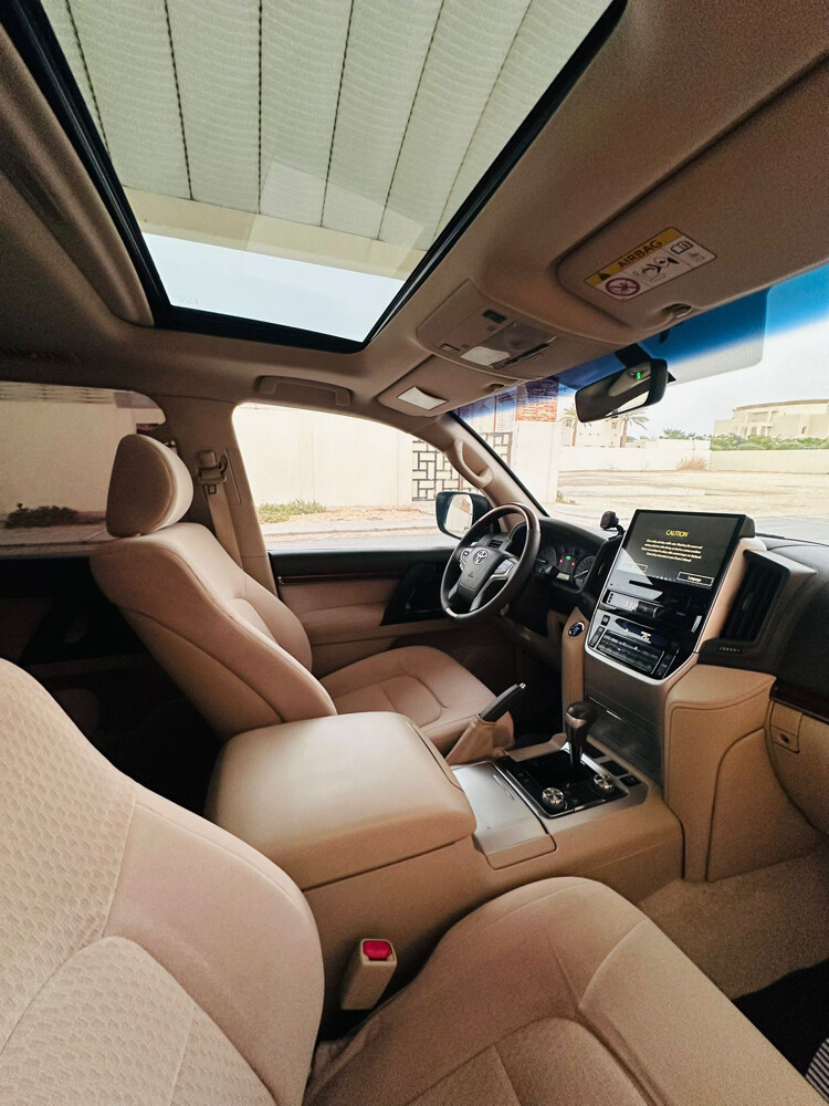 2018 GXR V6 Original Paint — photo 5 for sale in Qatar