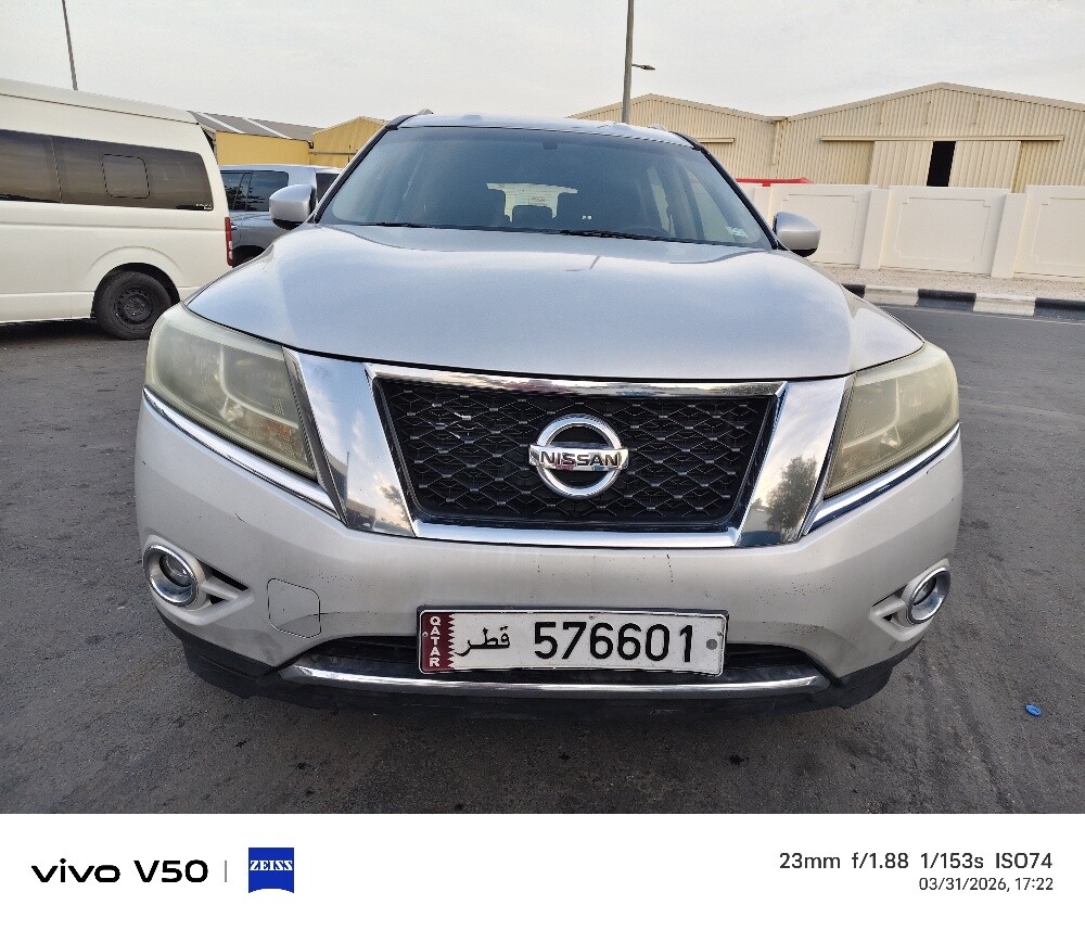 Nissan Pathfinder 2014 f — photo 2 for sale in Qatar