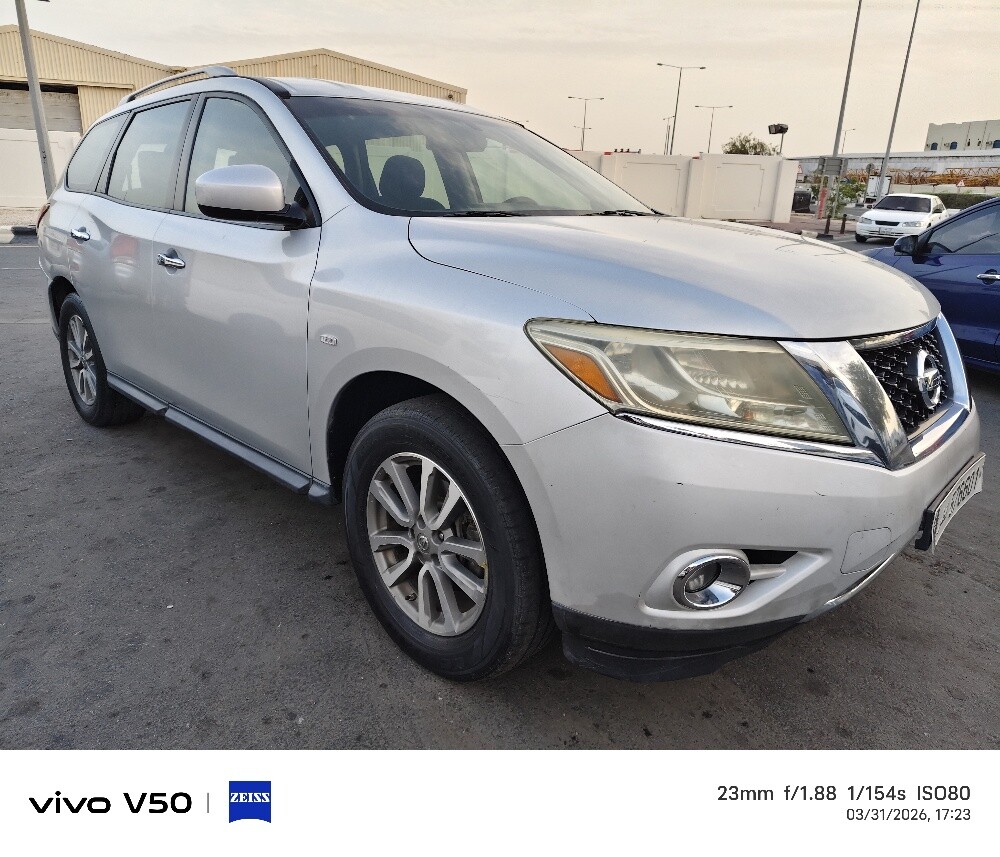 Nissan Pathfinder 2014 f — photo 19 for sale in Qatar