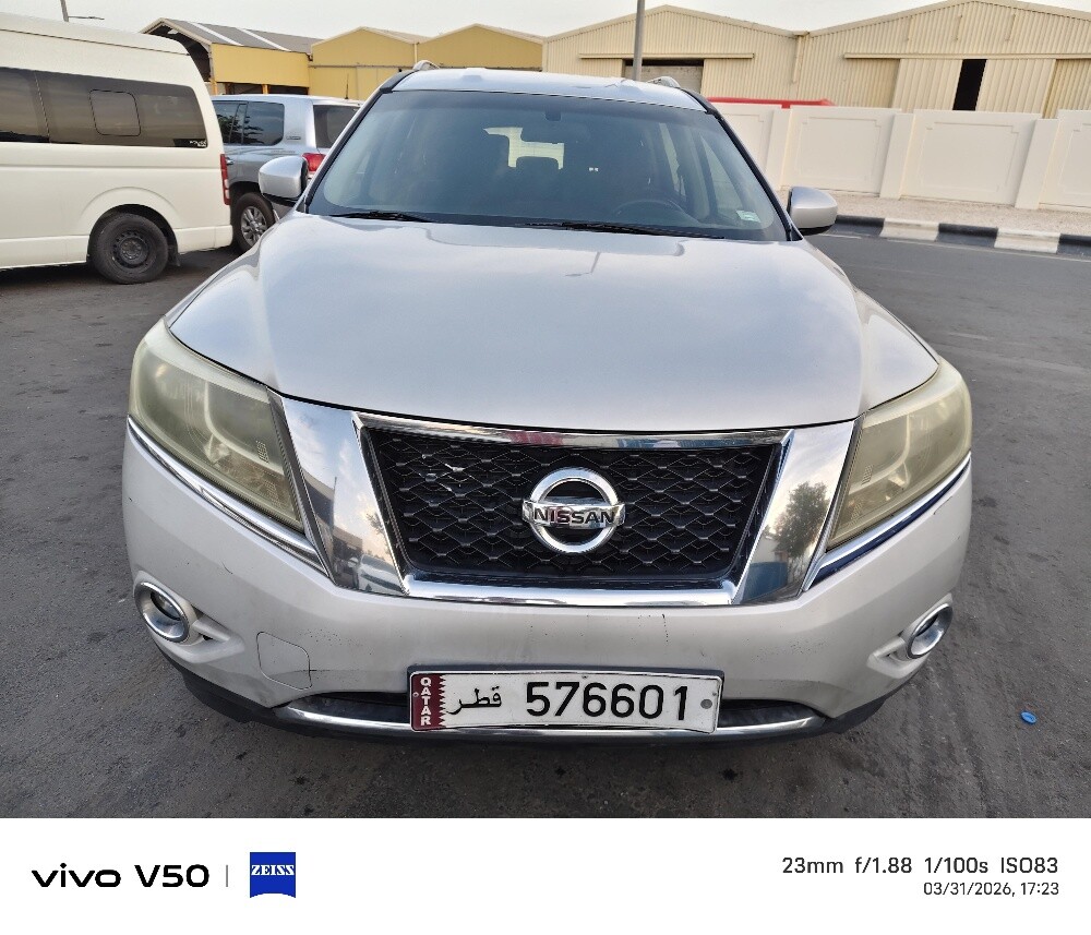Nissan Pathfinder 2014 f — photo 1 for sale in Qatar
