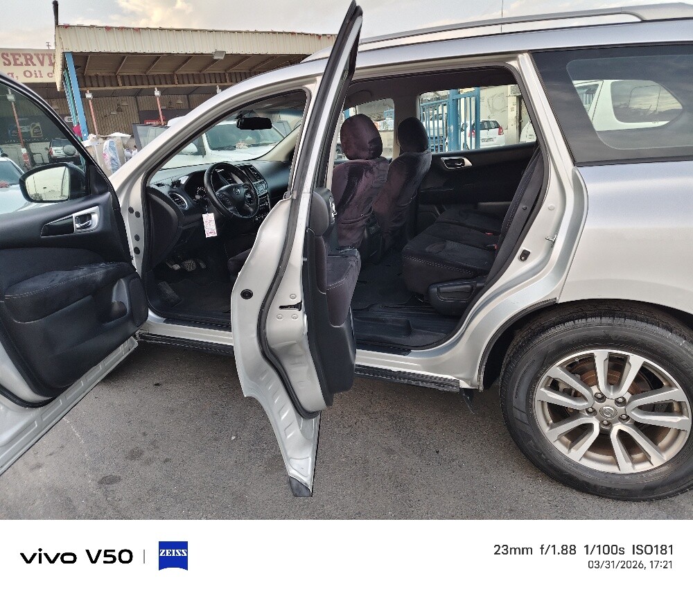 Nissan Pathfinder 2014 f — photo 14 for sale in Qatar