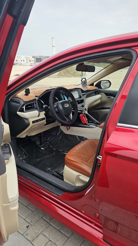 camry 2023 — photo 4 for sale in Qatar