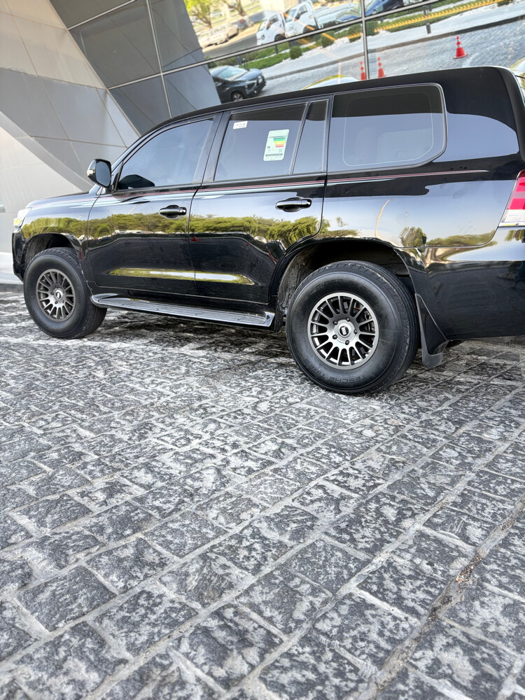 GX — photo 1 for sale in Qatar