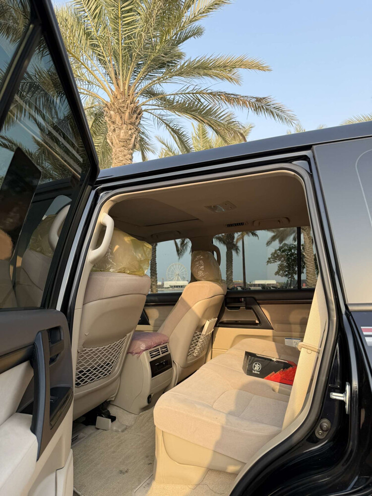 GX — photo 3 for sale in Qatar