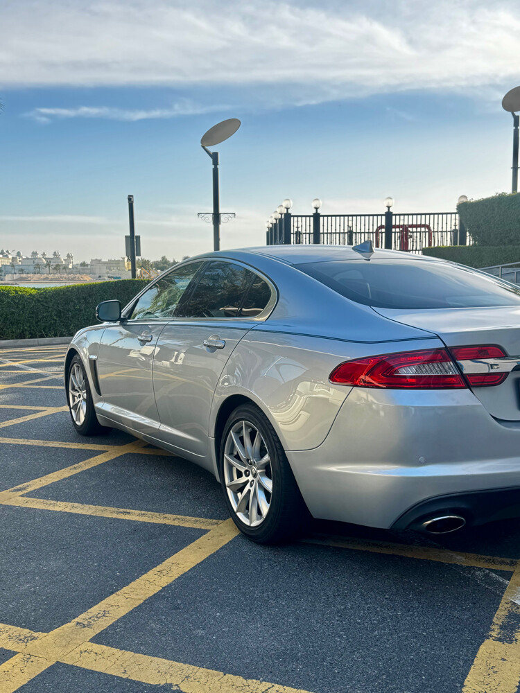 Jaguar 2013 XF — photo 2 for sale in Qatar