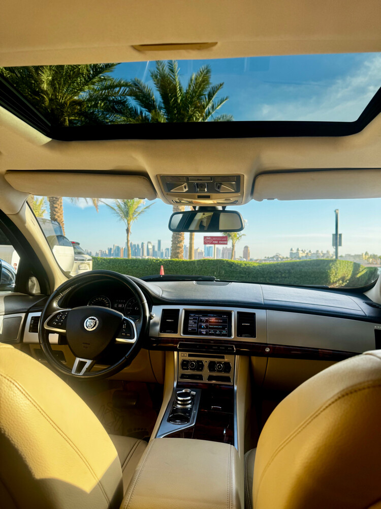 Jaguar 2013 XF — photo 7 for sale in Qatar