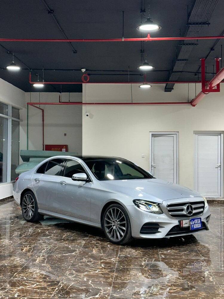 MERCEDES E-CLASS 400 2017 — photo 3 for sale in Qatar