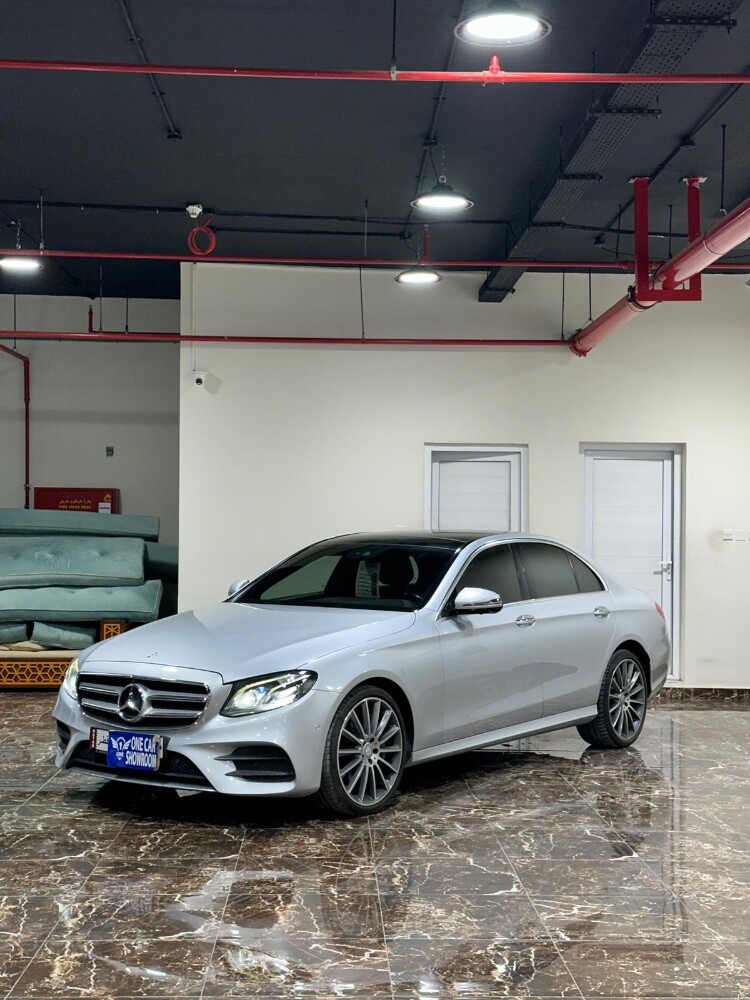 MERCEDES E-CLASS 400 2017 — photo 1 for sale in Qatar